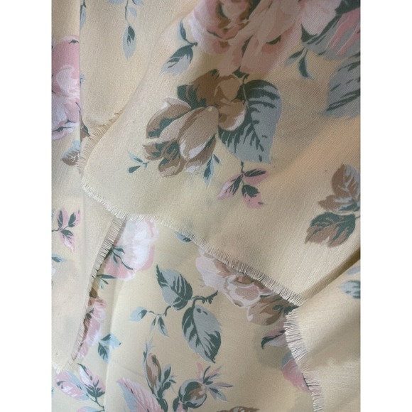 Large Vintage Made In Italy Scarf Wrap Super Soft Floral 44” x 44” - Picture 4 of 6